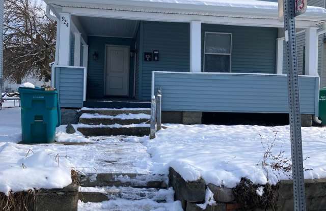 Photo of 924 S 14th St