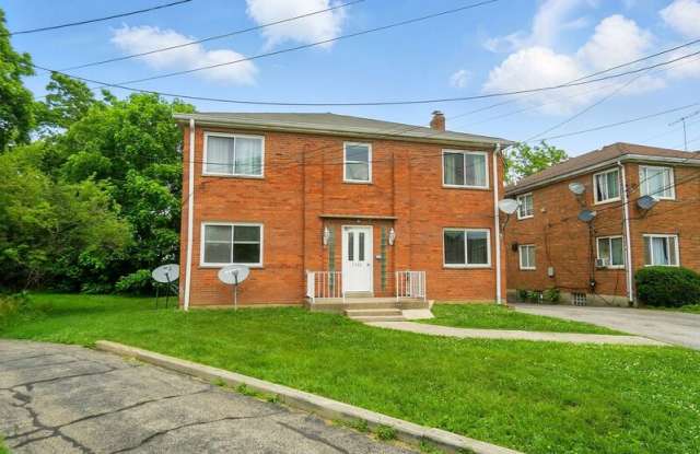 3926 East Gatewood Ln