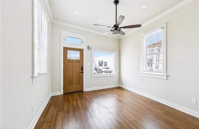 2009 GOVERNOR NICHOLLS Street