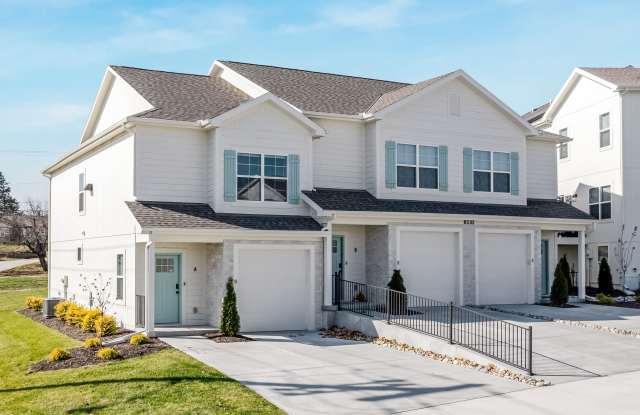 8532 Hammond Street Unit 3C