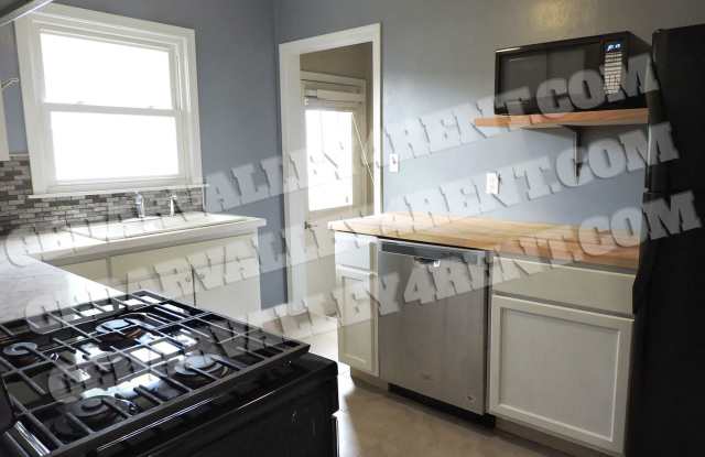 2 bedroom, 1 bath house