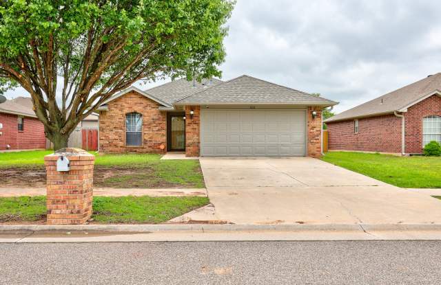312 Southwest 40th Street