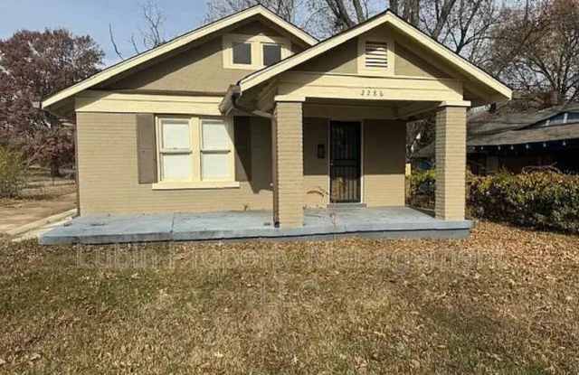 Photo of 2286 Poe Ave