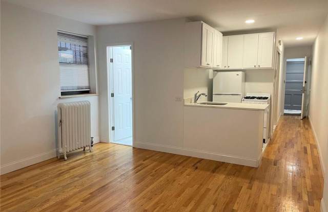 313 W 75th Street - 313 West 75th Street, New York City, NY 10023