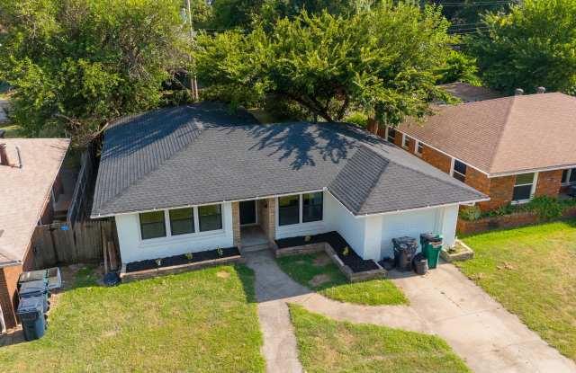 3 Bed 1.5 Bath Available!!