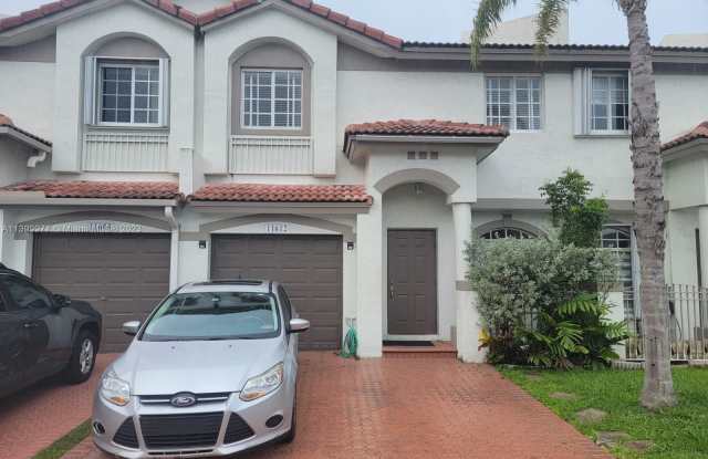 11612 NW 51st Ter - 11612 Northwest 51st Terrace, Doral, FL 33178