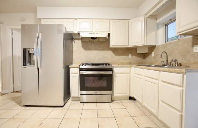 Photo of 650 Allen Street Northeast