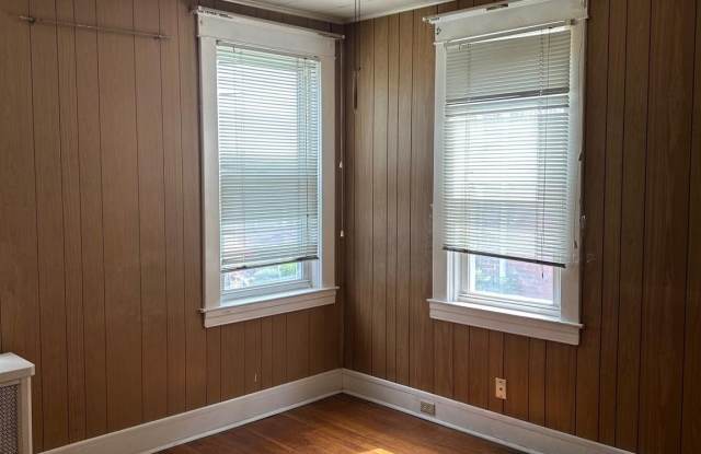 3216 BURLEITH Avenue