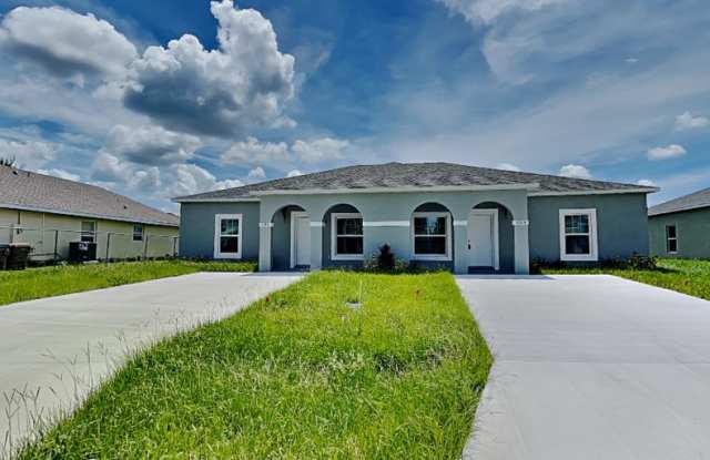 1004 Dampierre Ct