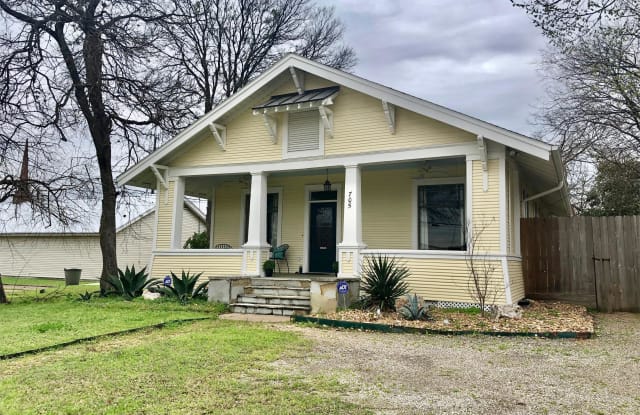 705 South Bryan Avenue - 705 South Bryan Avenue, Bryan, TX 77803