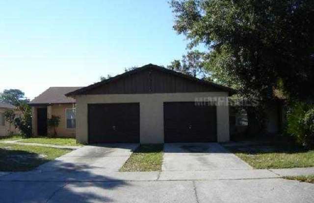 Photo of 2/2 Duplex For Rent at 3250 Split Willow Drive Orlando, FL 32808