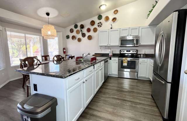 10726 West Echo Lane