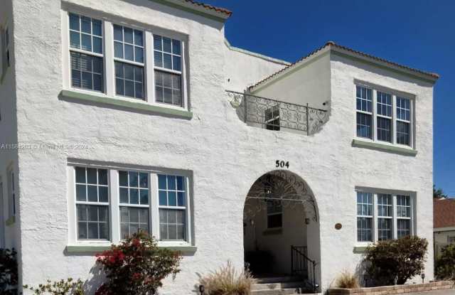 504 Armada Rd S