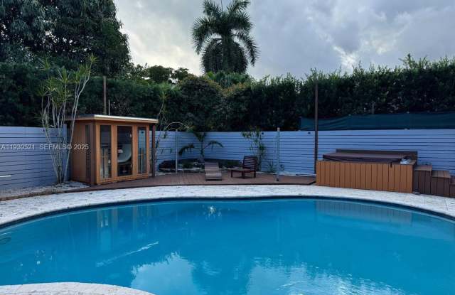 985 NE 115th Street, Biscayne Park, FL 33161
