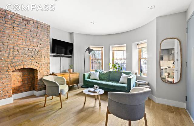 872 Saint Johns Place