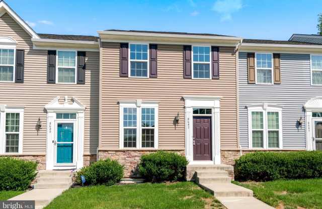 8647 ROSECRANS Lane