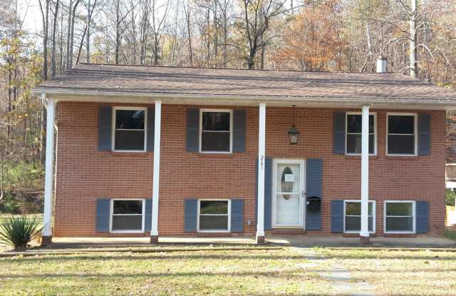 2751 MCELROY DR