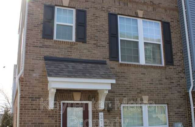 2736 Pinebrook Rd
