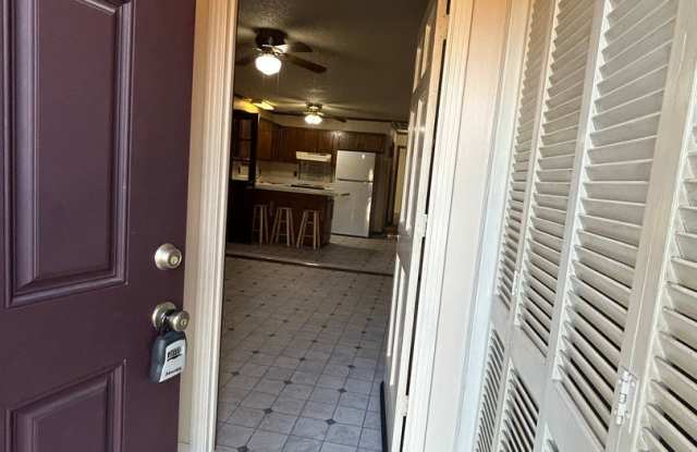 3/2 One Level Home w/ Spacious, Level Lot!