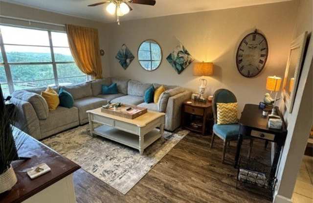 Photo of 1307 sherry Lane unit: B