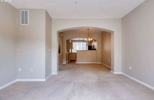 Photo of Beautiful Townhome Available in the Progress Ridge Subdivision in Beaverton!