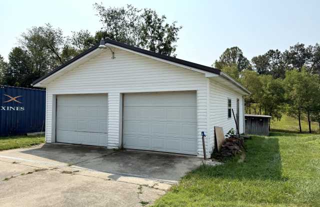 690 Floyd Switch Estesburg Road