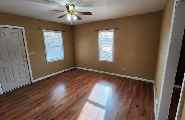 442 North Lennox Street