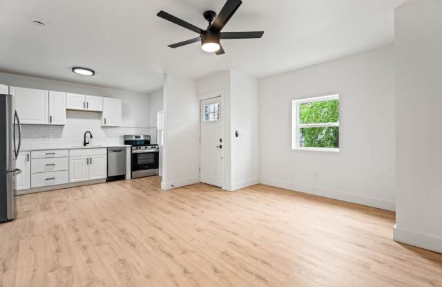 4128 Ivanhoe Avenue - 2