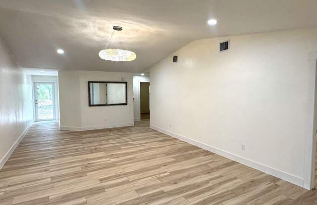 32524 Greenwood Loop