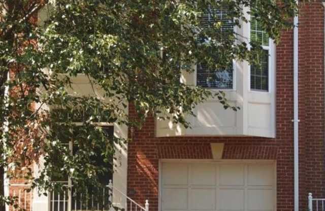 11483 CARRIAGE Court