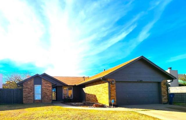 1709 Cimarron Trail