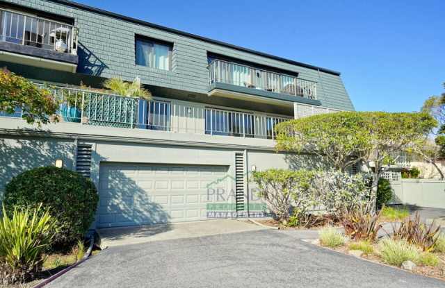 16 Greenwood Bay Drive