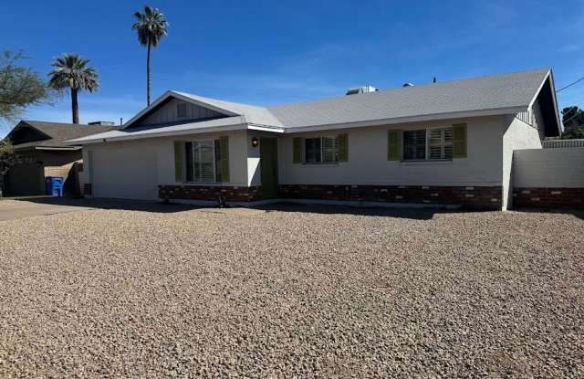 Bright & Beautiful Phoenix Home with Open Concept