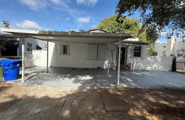 913 Northwest 46th Street - 2