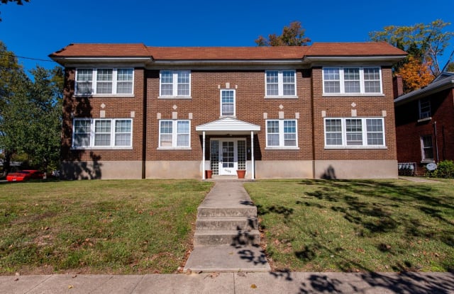 4425 W. Broadway apt#4 - 4425 West Broadway, Louisville, KY 40211