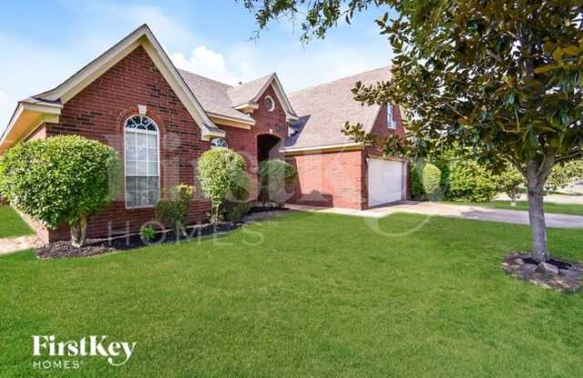 4143 Ravenwood Drive North