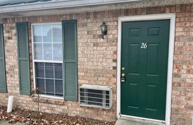 1BR 1BA Ground Level Apt., Free Water! - *No pets*