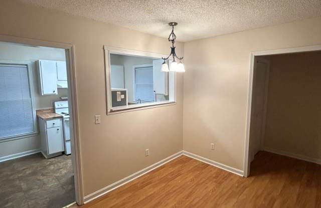 100 Misty Oak - Apt B
