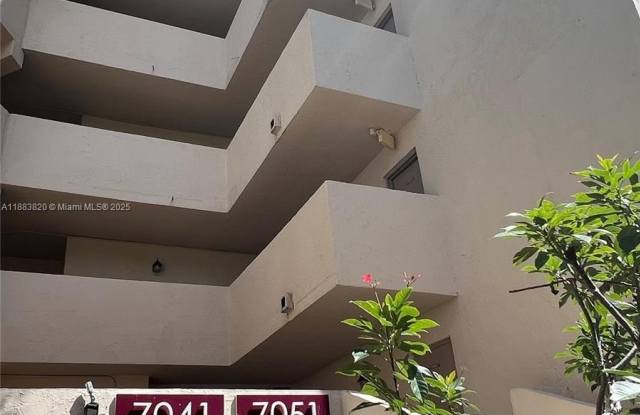 Photo of 7051 Environ Blvd