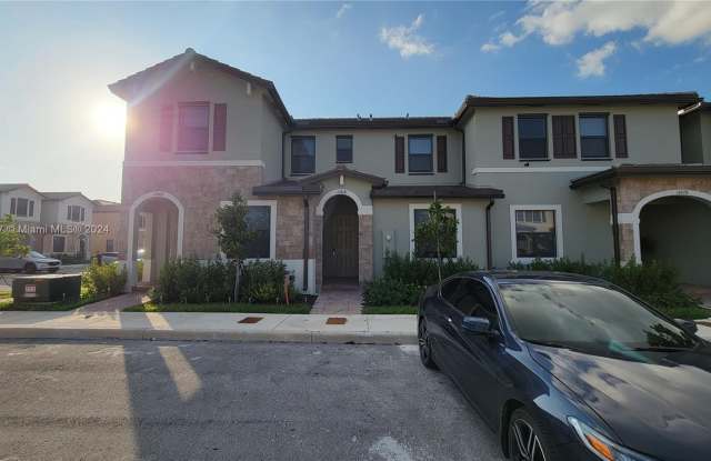 11418 W 34th Ct