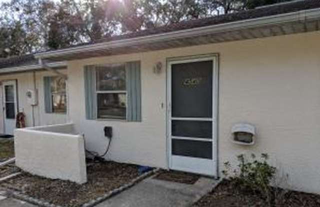 Photo of 2/2 Flat with Assigned Parking, Screen Porch, Inside Laundry