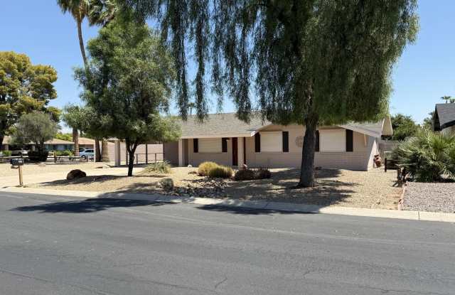 101 S FLORENCE Avenue