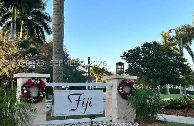 142 SE 28th Ter