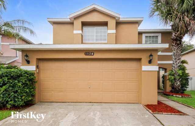 1924 Meadow Pond Way