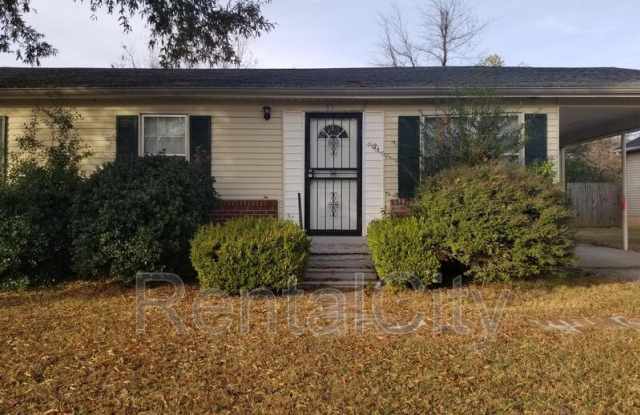 35 Idlewild St