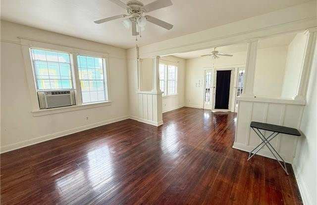 2650 BRUXELLES Street