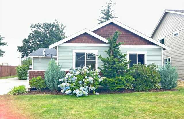 1763 Emerald Way