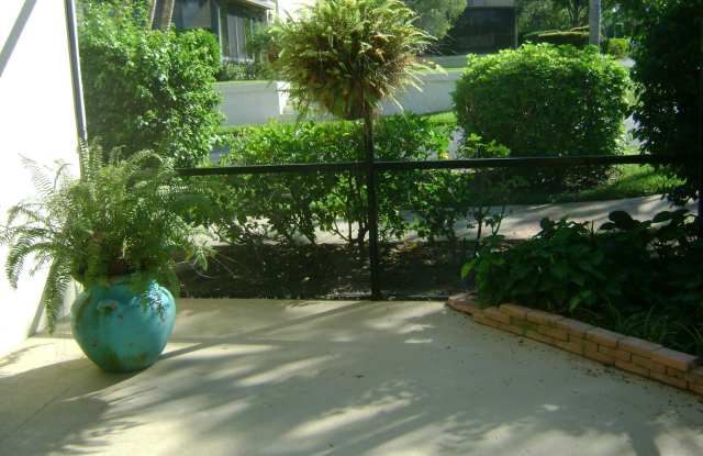 7462 SE Jamestown Terrace