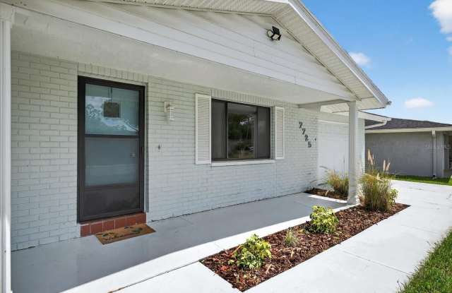 7725 SUMMERTREE LANE