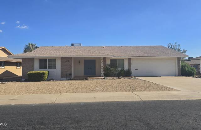 10715 W TROPICANA Circle